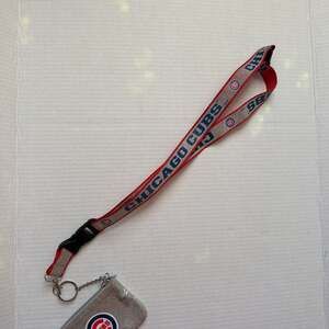 Chicago Cubs MLB Silver Glitter Lanyard and Matching Keychain Wallet